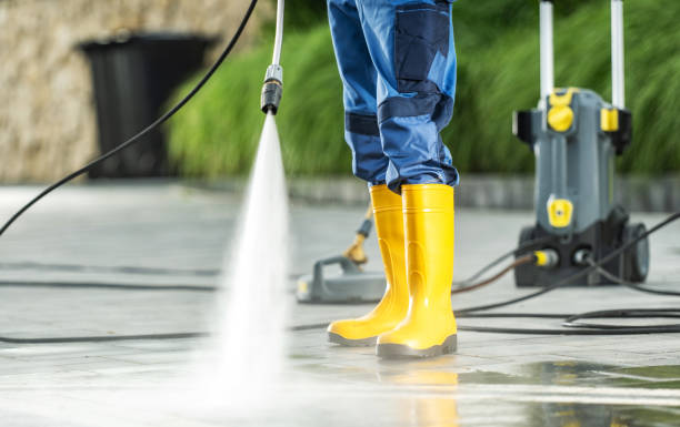 Best Garage Pressure Washing  in Madison, MN